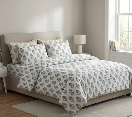 Teal Printed Lightweight Quilt